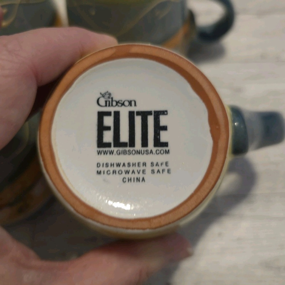 Set of 4 Mugs Gibson Elite Scroll Motif - Picture 6 of 6